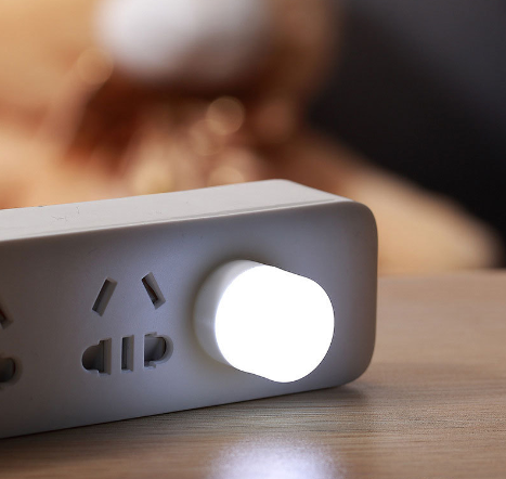 Portable USB LED Night Light – Eye Protection Lamp for Students & Travel